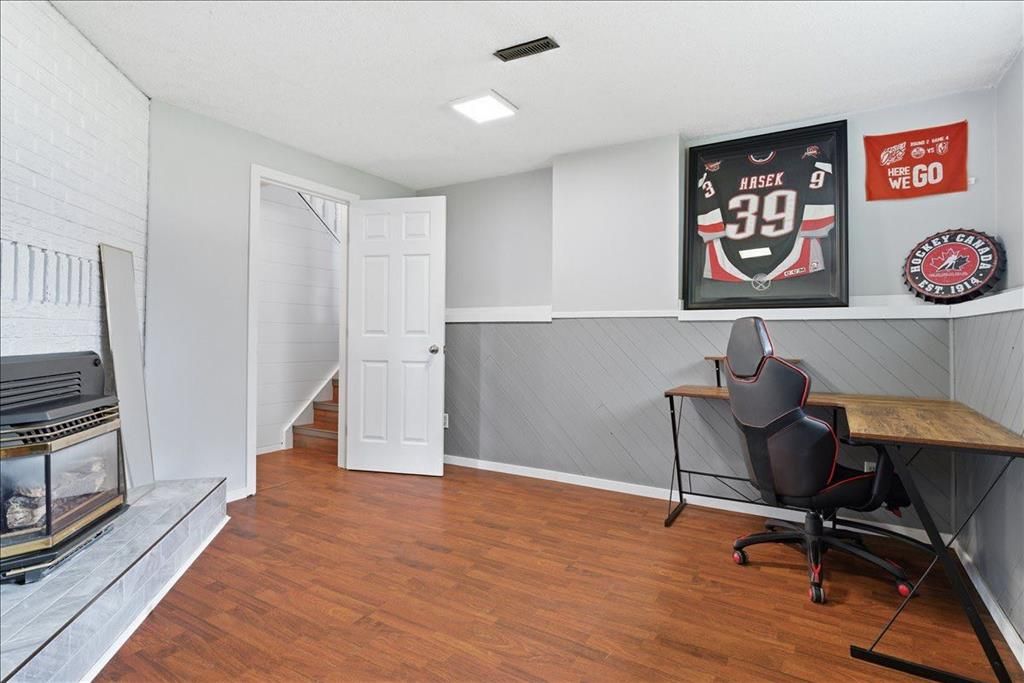 9721 75 Avenue  - Photo 31