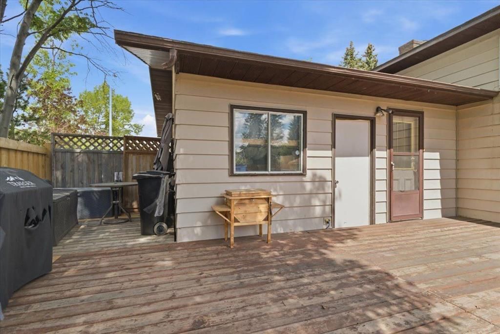 9721 75 Avenue  - Photo 35