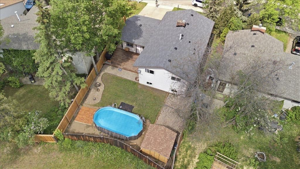 9721 75 Avenue  - Photo 5