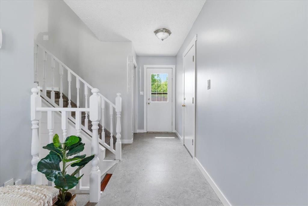 9721 75 Avenue  - Photo 7