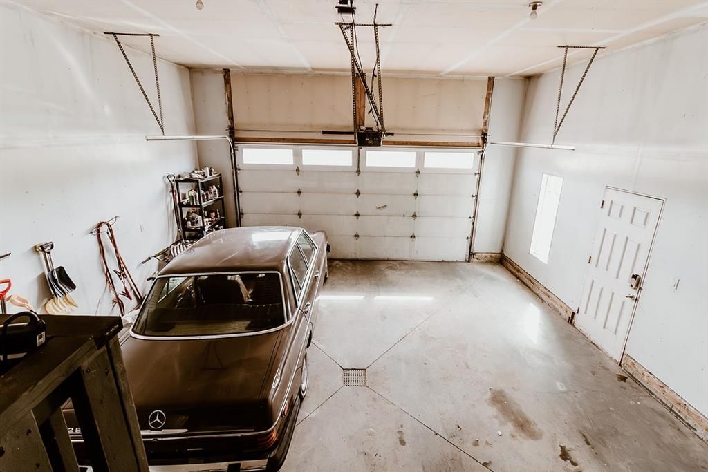 9010 Willow Drive  - Photo 33