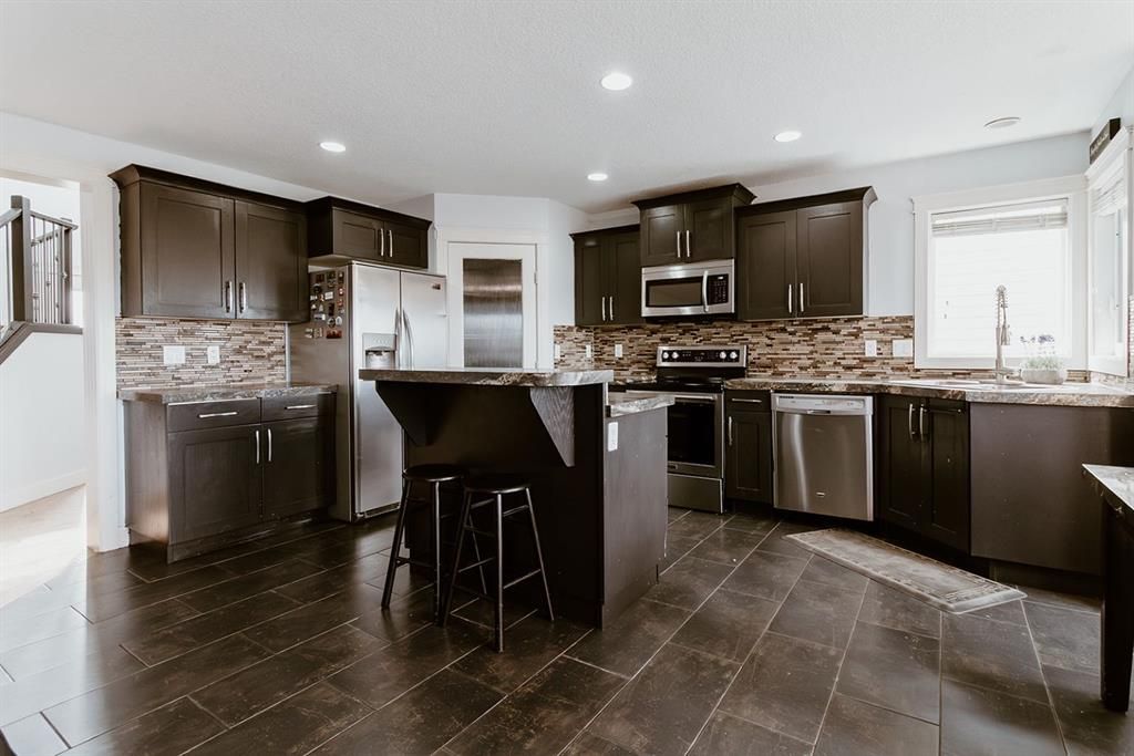 9010 Willow Drive  - Photo 7