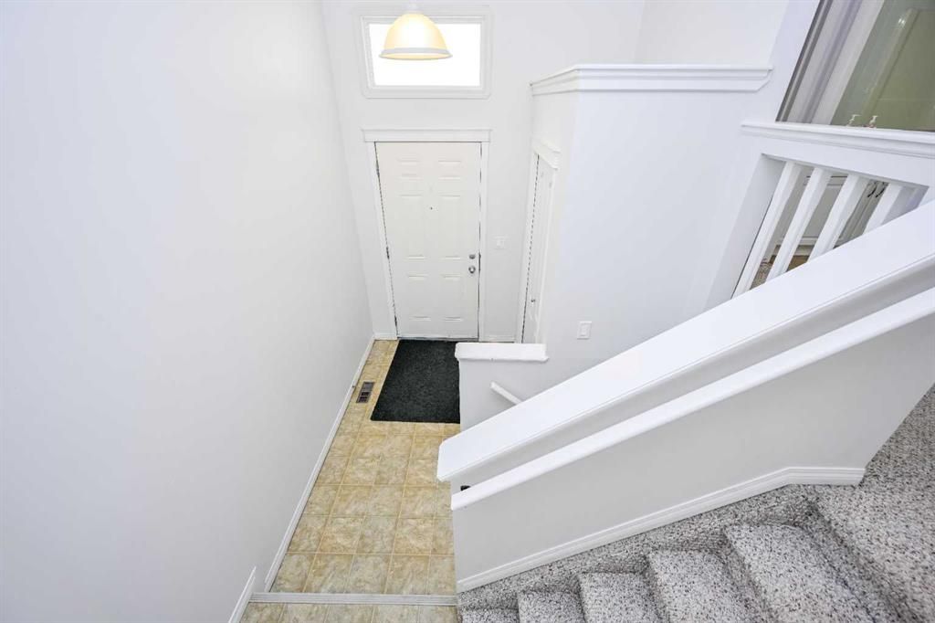 9627 91 Street  - Photo 4