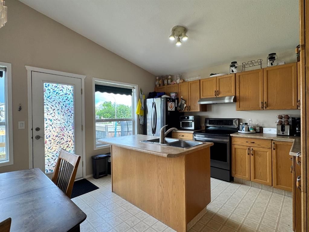 6001 90A Street  - Photo 14