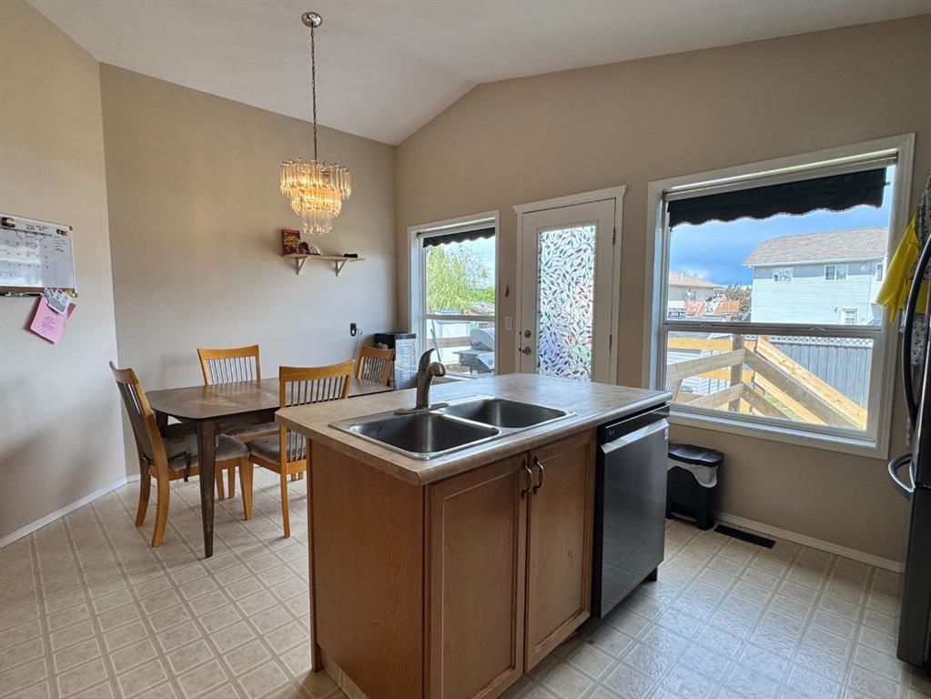 6001 90A Street  - Photo 17