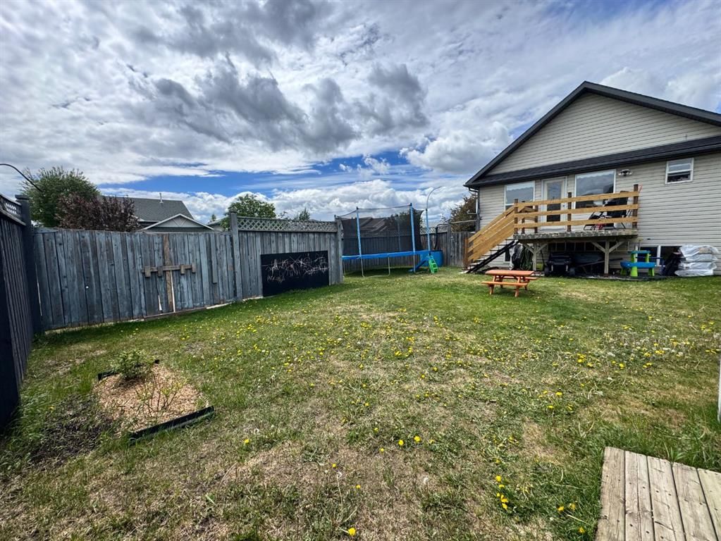 6001 90A Street  - Photo 47