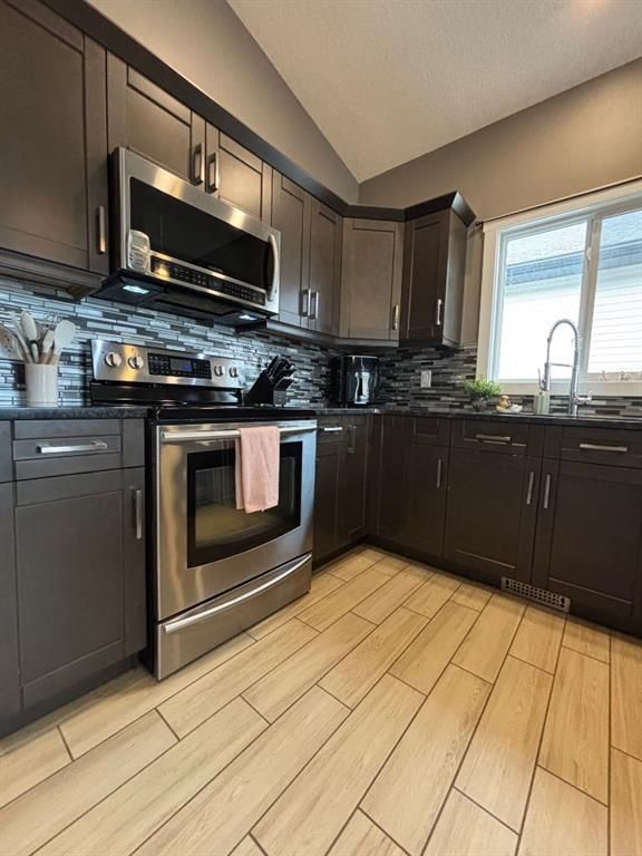 8561 72 Avenue  - Photo 7