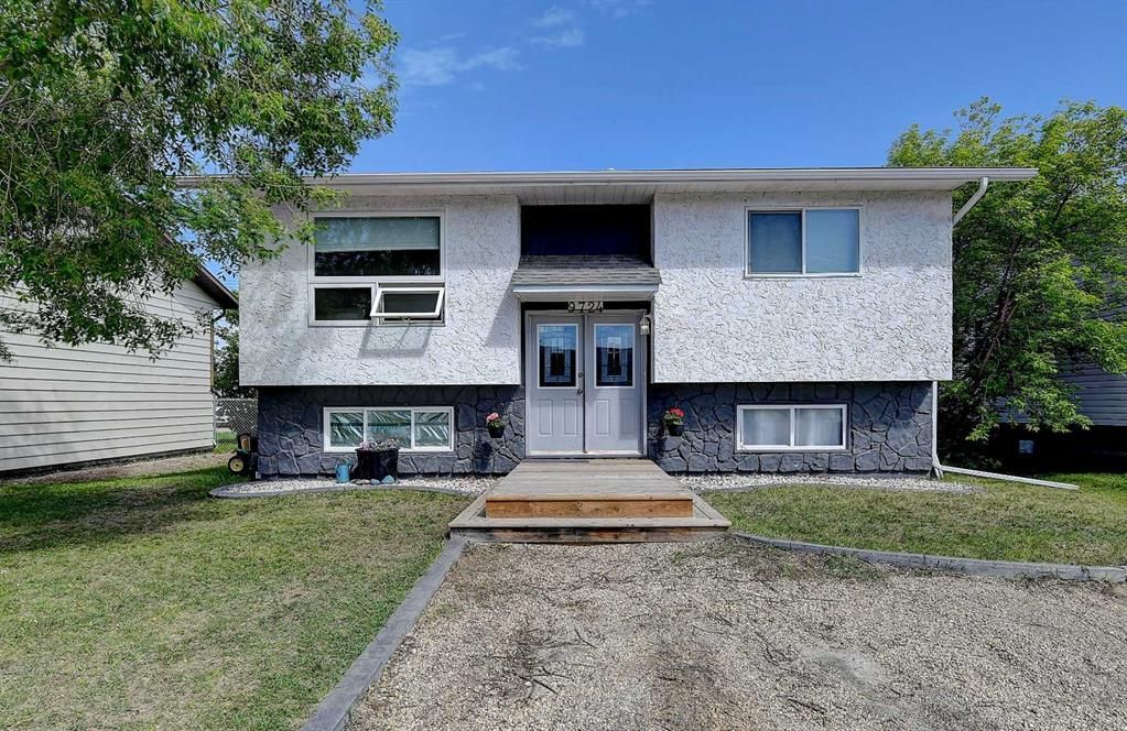 9724 94 Avenue  - Photo 2