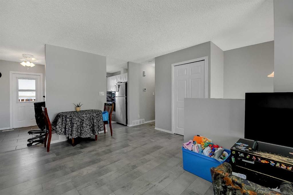 9724 94 Avenue  - Photo 8