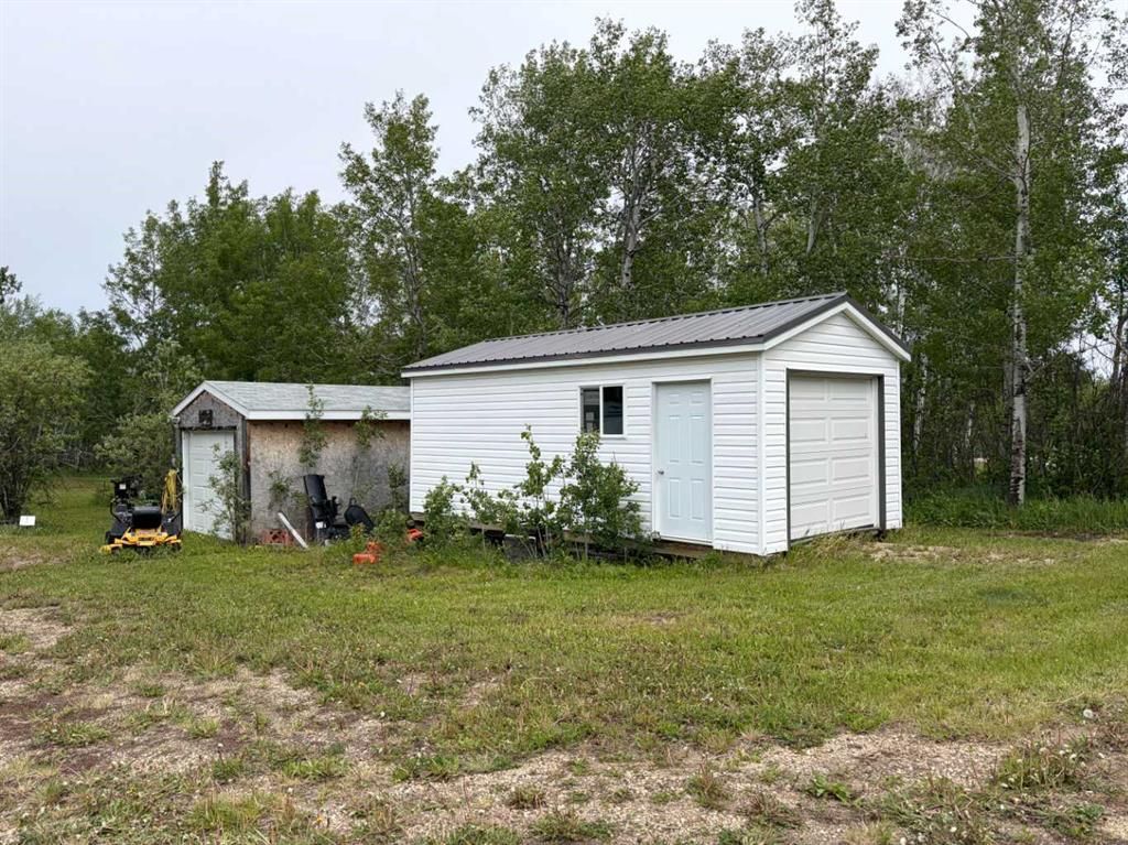 11, 712051 Range Road 74   - Photo 4