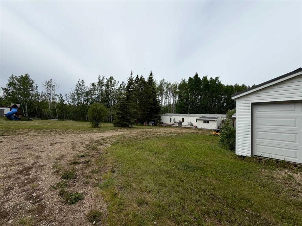 11, 712051 Range Road 74   - Photo 5