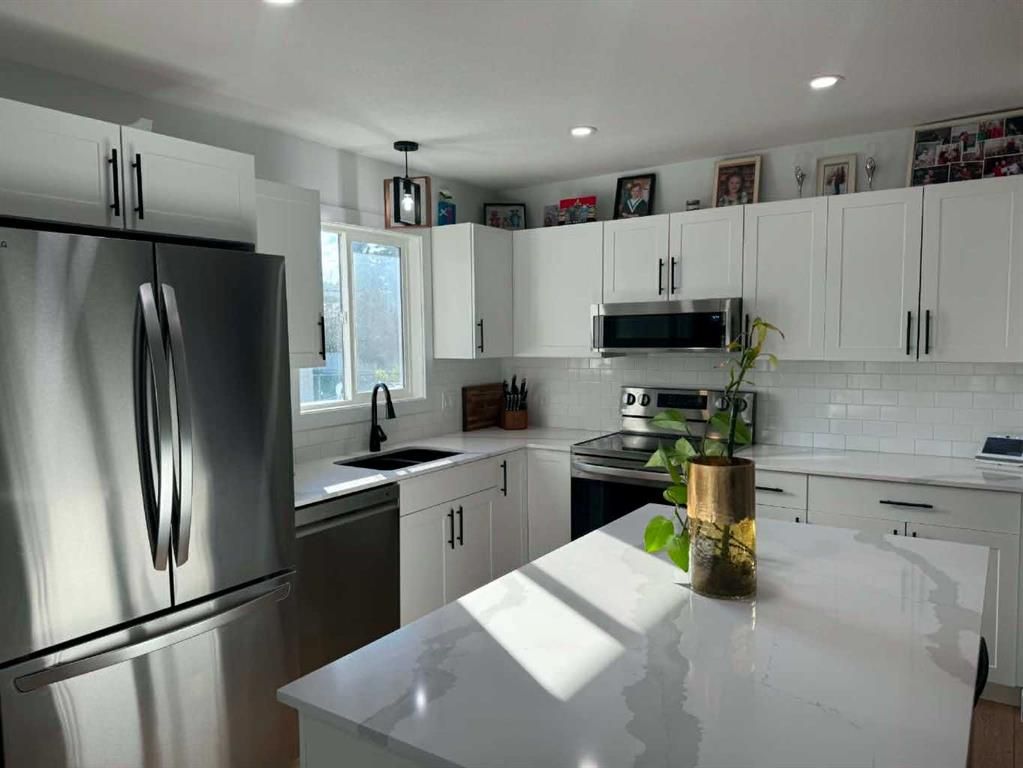 9410 80 Avenue  - Photo 3