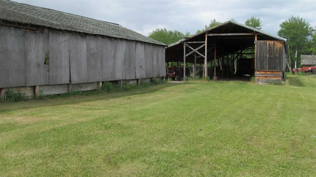 725060 Highway 43   - Photo 18