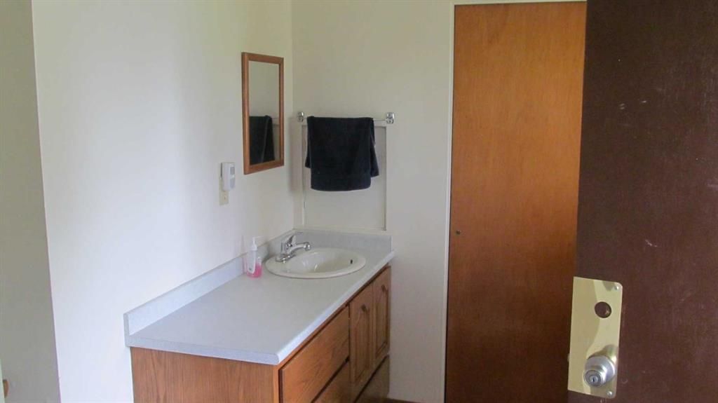 725060 Highway 43   - Photo 25