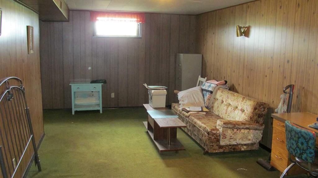 725060 Highway 43   - Photo 30