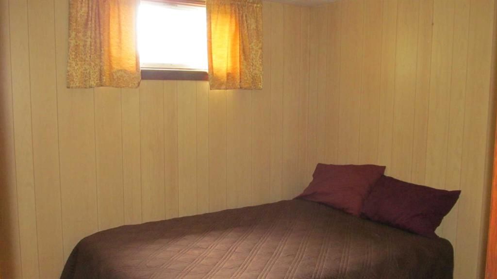 725060 Highway 43   - Photo 32