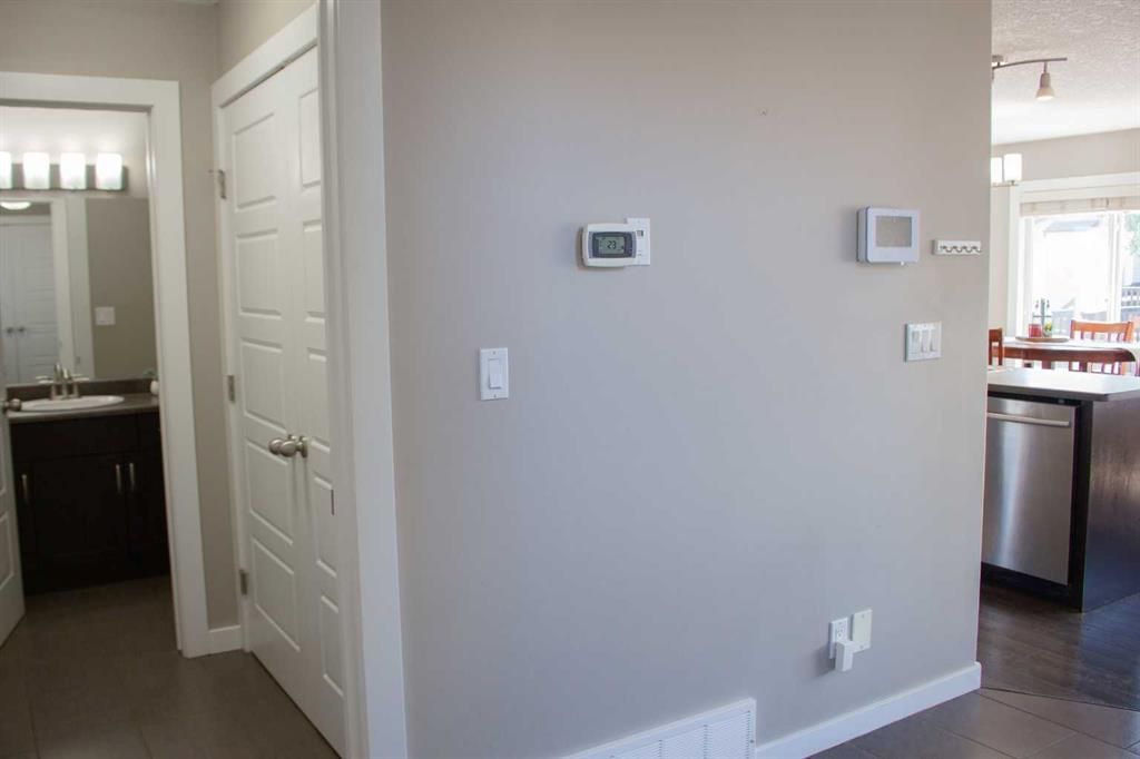 10305 Royal Oaks Drive  - Photo 11