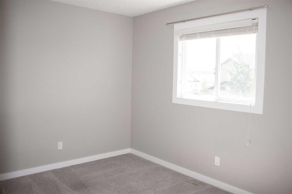 10305 Royal Oaks Drive  - Photo 22