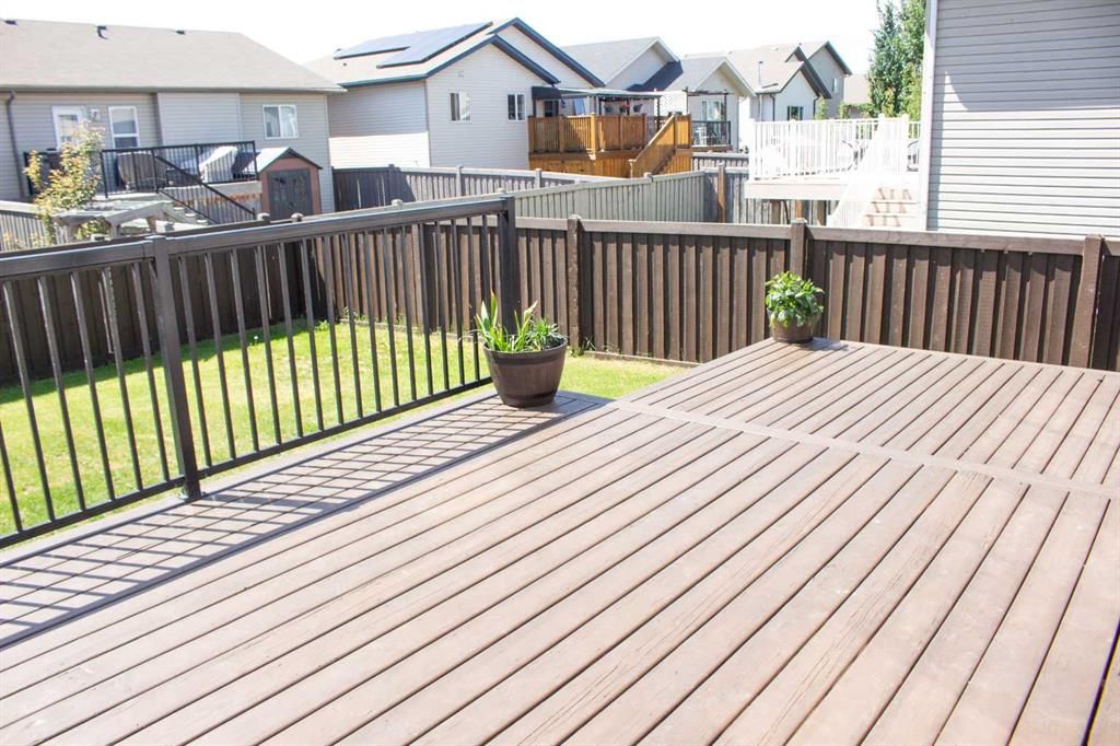 10305 Royal Oaks Drive  - Photo 27