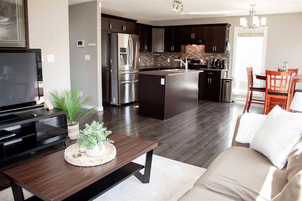 10305 Royal Oaks Drive  - Photo 7