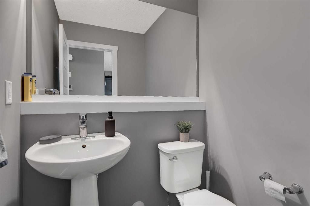 8443 101 Avenue  - Photo 12