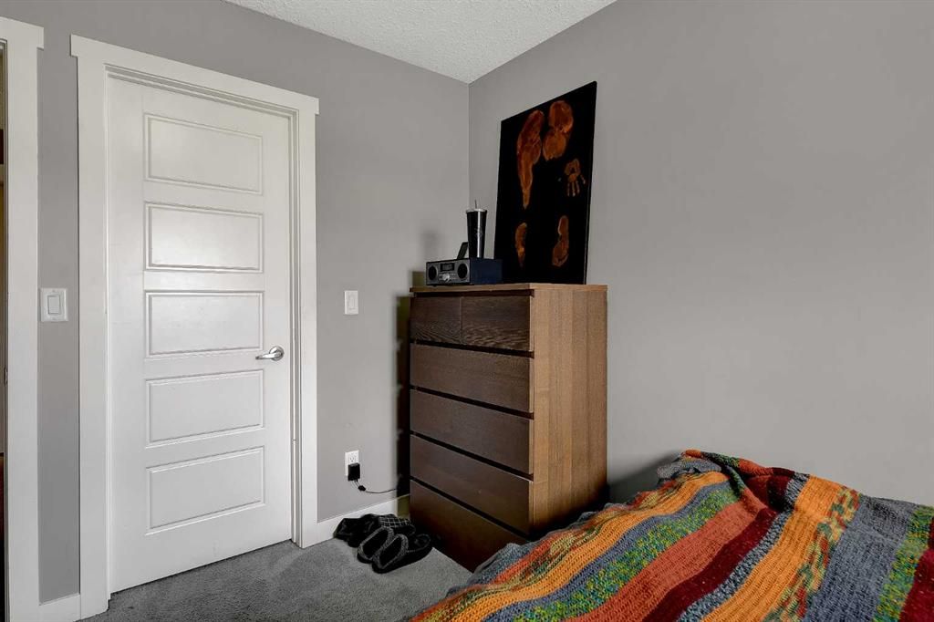 8443 101 Avenue  - Photo 18