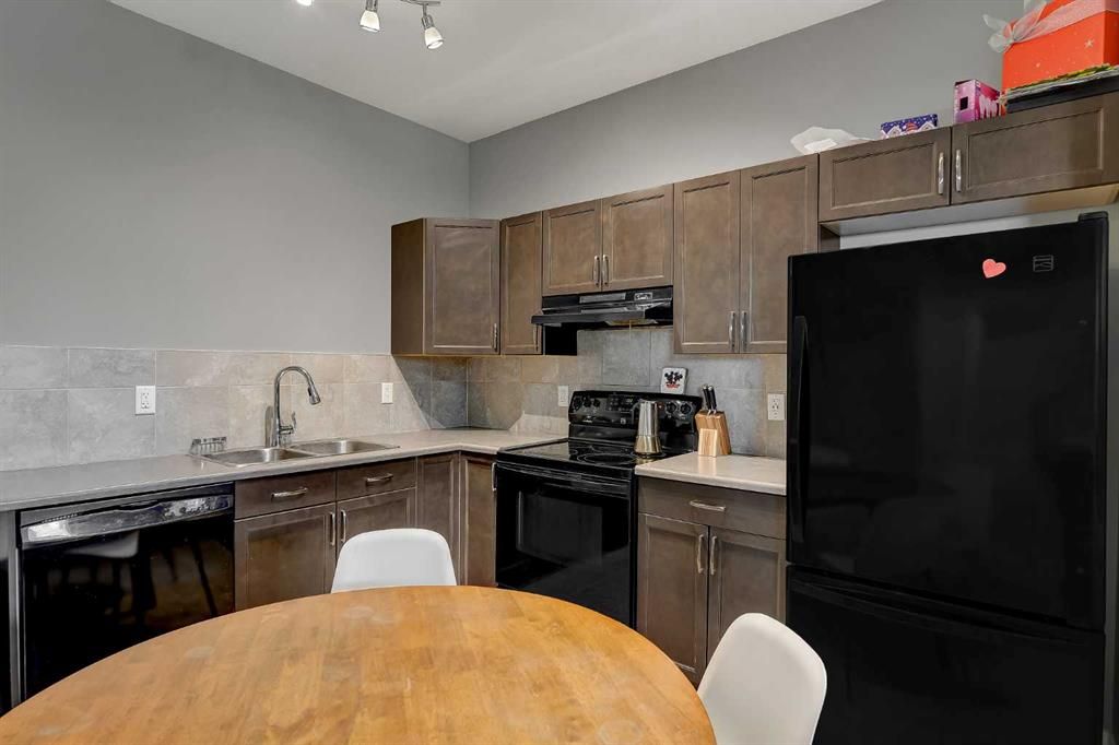 10138 85A Street  - Photo 23