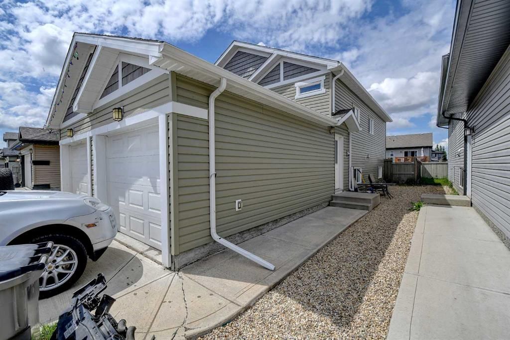 10138 85A Street  - Photo 3