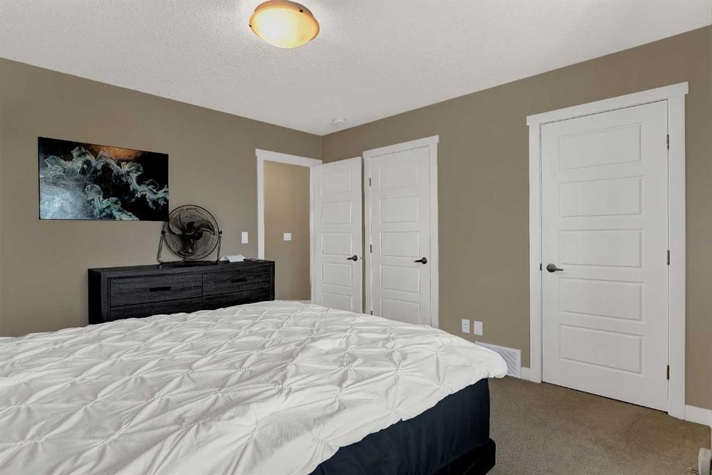 8445 101 Avenue  - Photo 12
