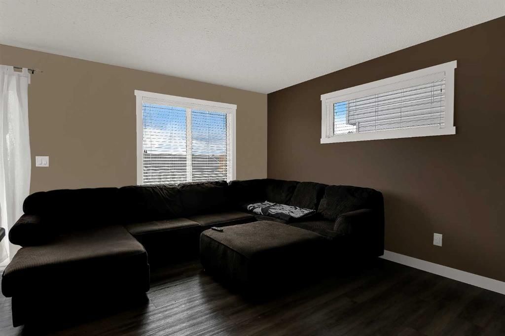 8445 101 Avenue  - Photo 3