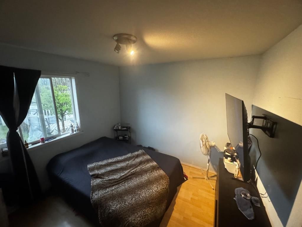 6313 88A Street  - Photo 9