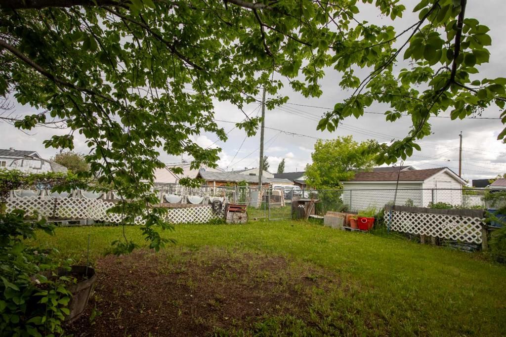 9708 104 Avenue  - Photo 14