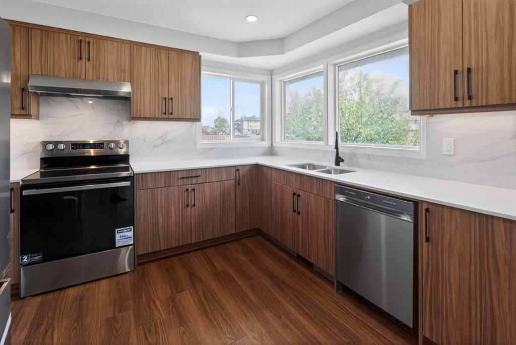 9204 100 Street  - Photo 11