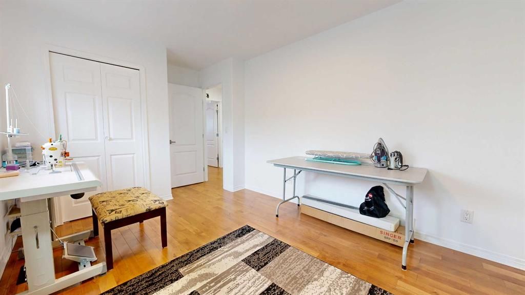 10233 Landing Drive  - Photo 27
