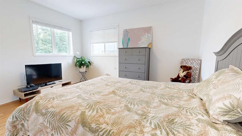 10233 Landing Drive  - Photo 32