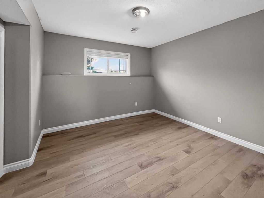 10256 85 Street  - Photo 22