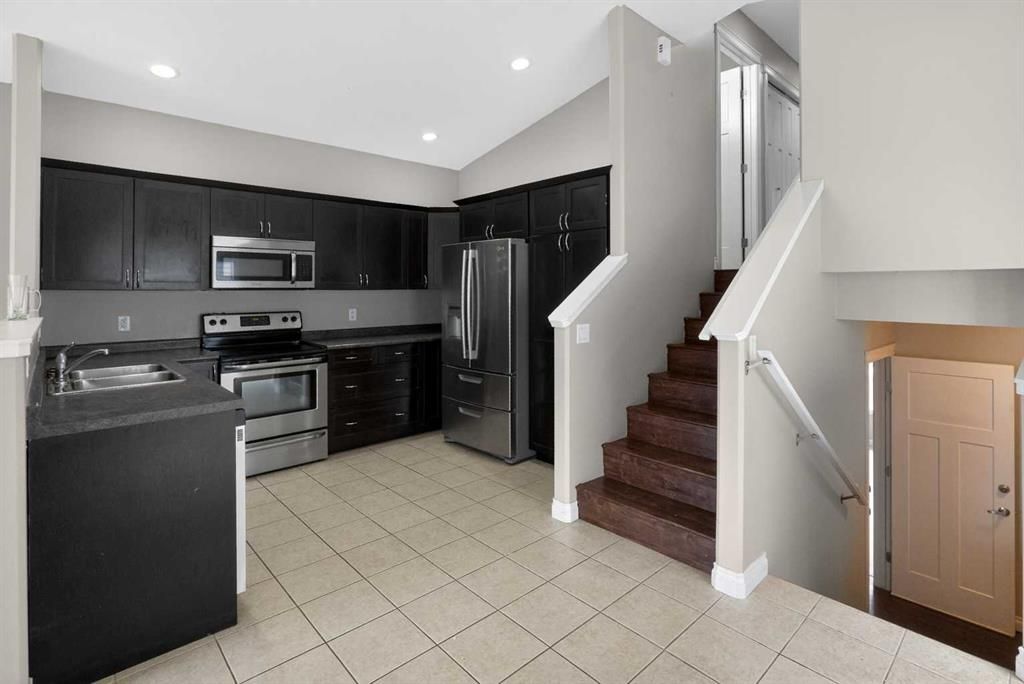 10256 85 Street  - Photo 6