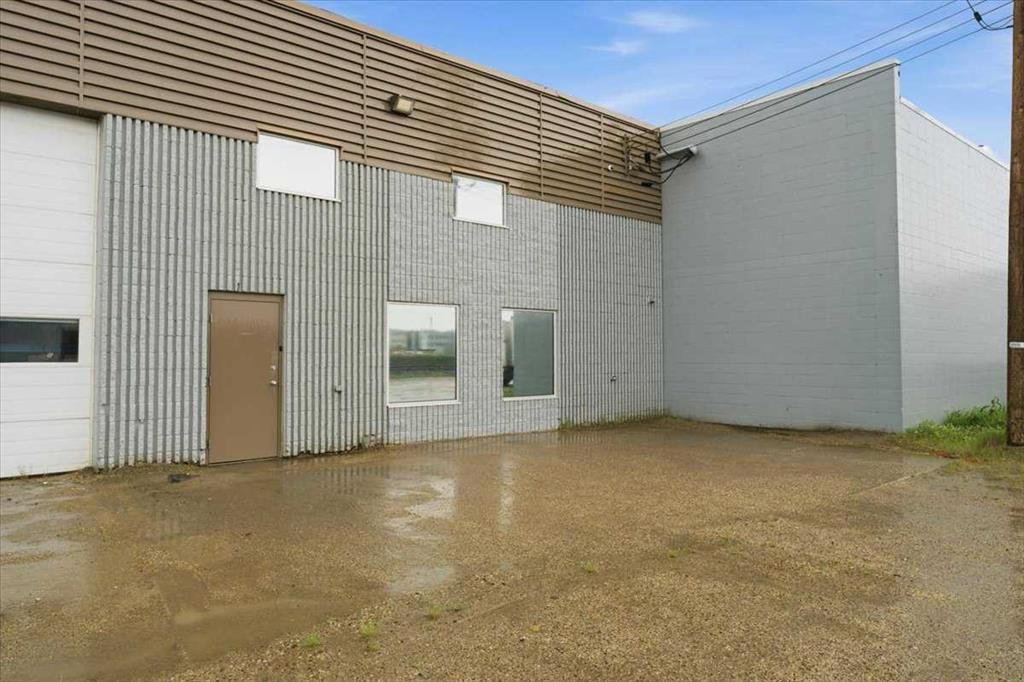 10508 96 Avenue  - Photo 3