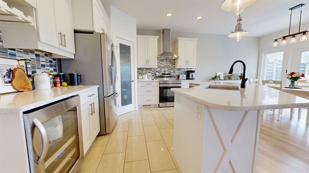 7438 91 Street  - Photo 9