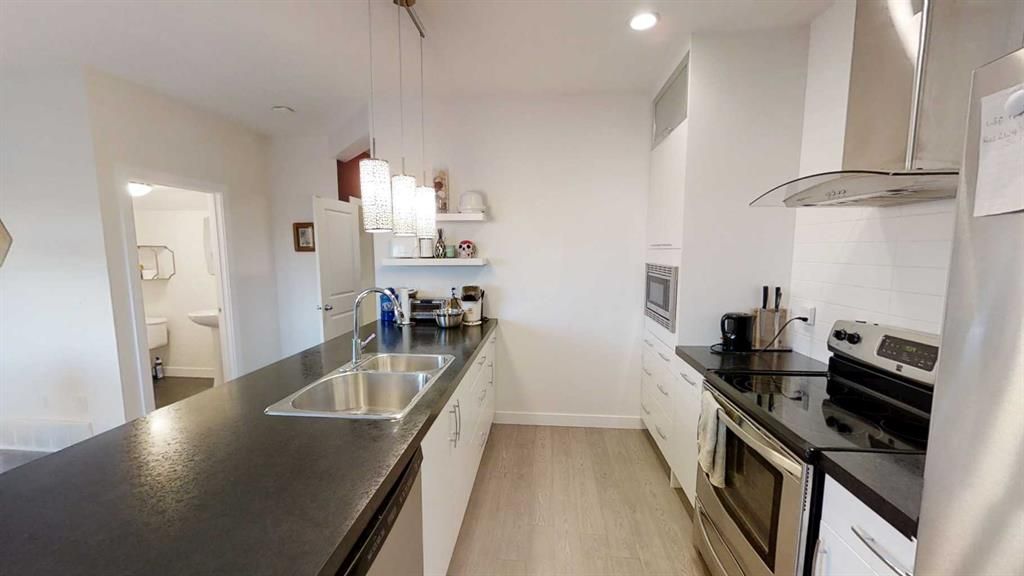 8758 72 Avenue  - Photo 11