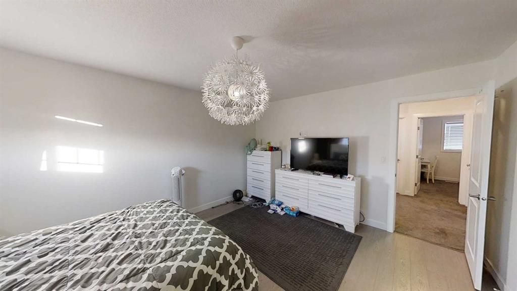 8758 72 Avenue  - Photo 14