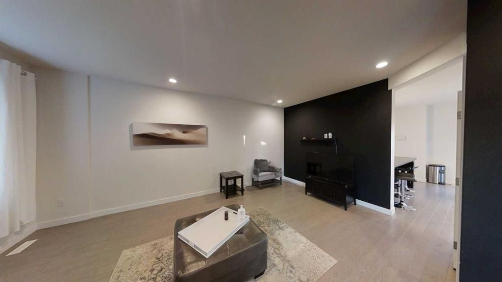 8758 72 Avenue  - Photo 4