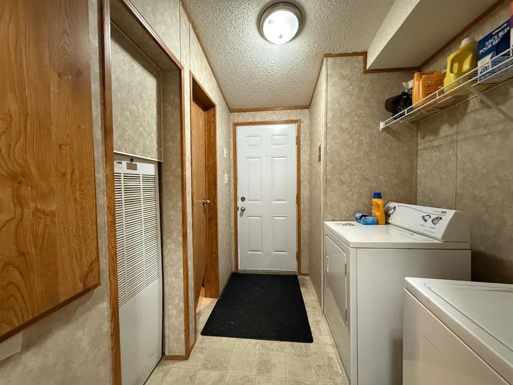 9005 90 Avenue  - Photo 18