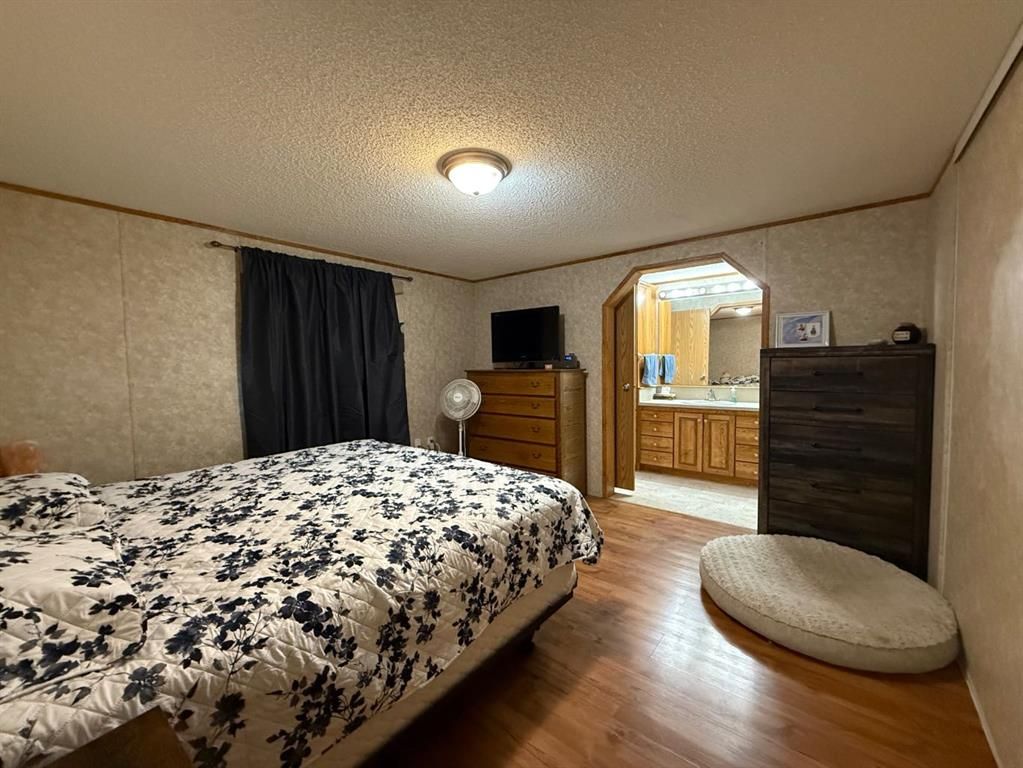 9005 90 Avenue  - Photo 19