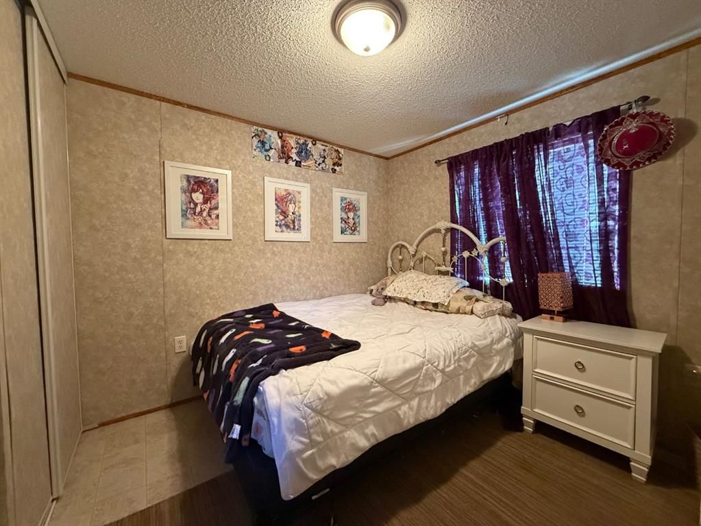 9005 90 Avenue  - Photo 7