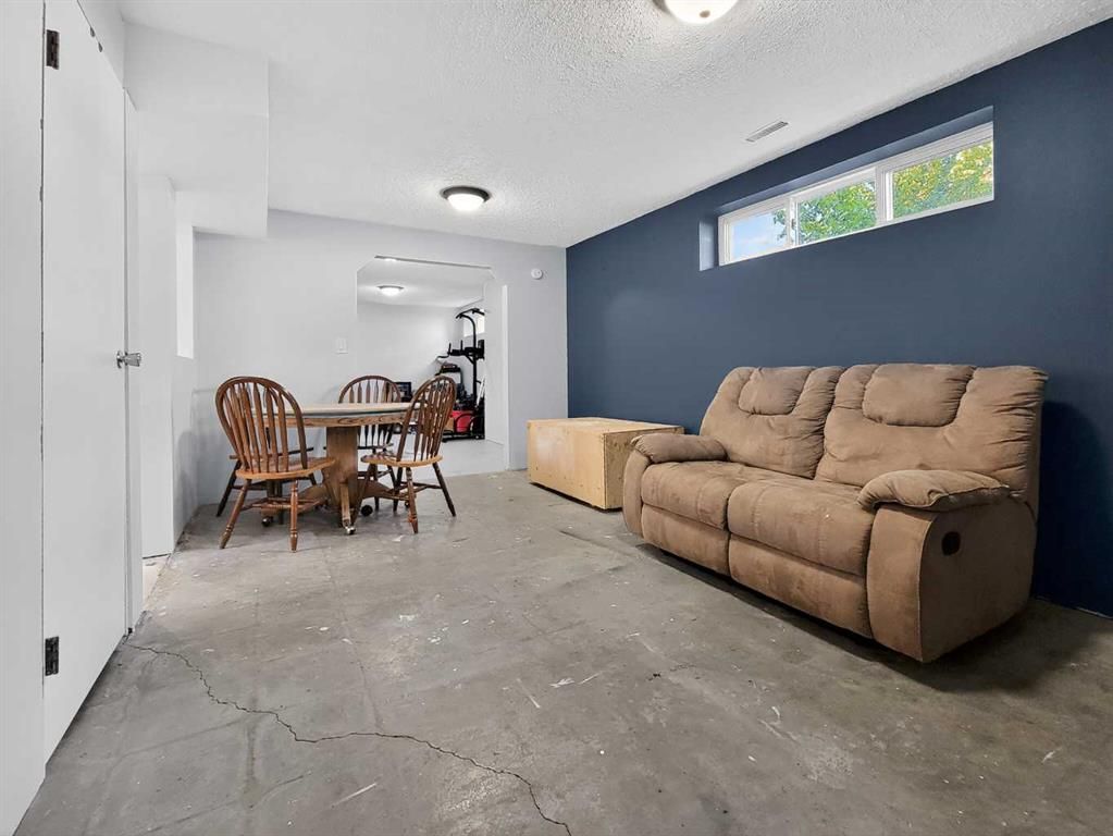 9704 94 Avenue  - Photo 35