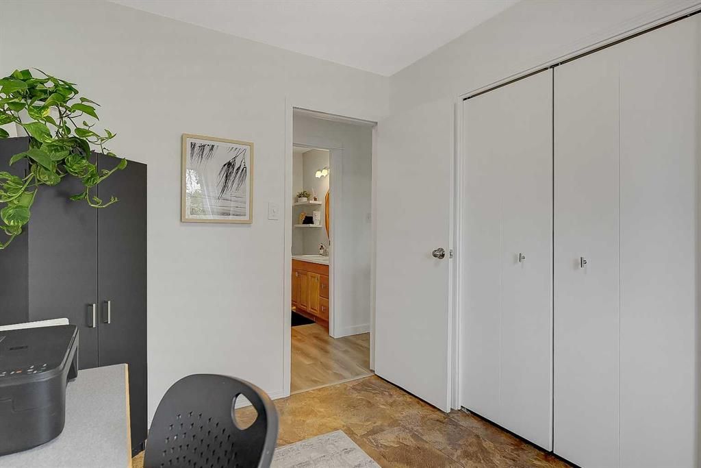 11219 92B Street  - Photo 24