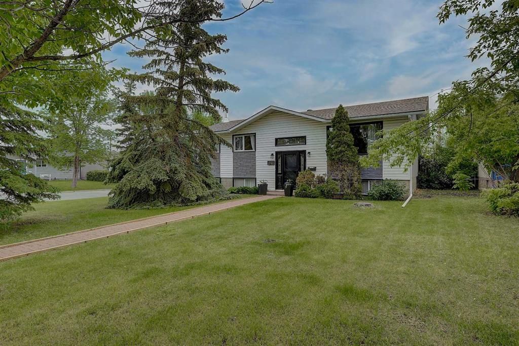 11219 92B Street  - Photo 3