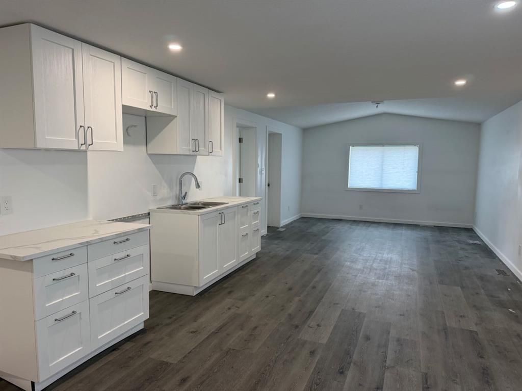 9908 103 Avenue  - Photo 6