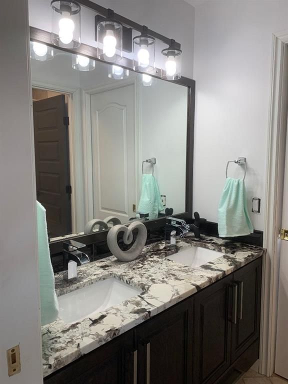 11909 Cygnet Boulevard  - Photo 15